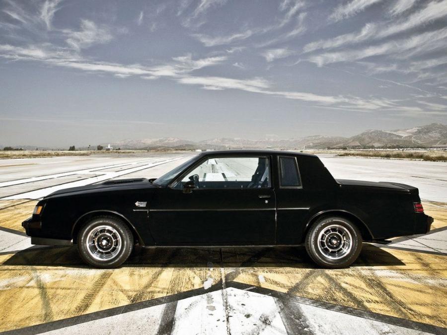  Buick Regal Grand National 1984 года  (фото 12 из 29)